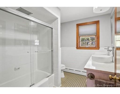 307 Howe Street Methuen, MA 01844 - Photo 15 of 27 Gallery Image 15