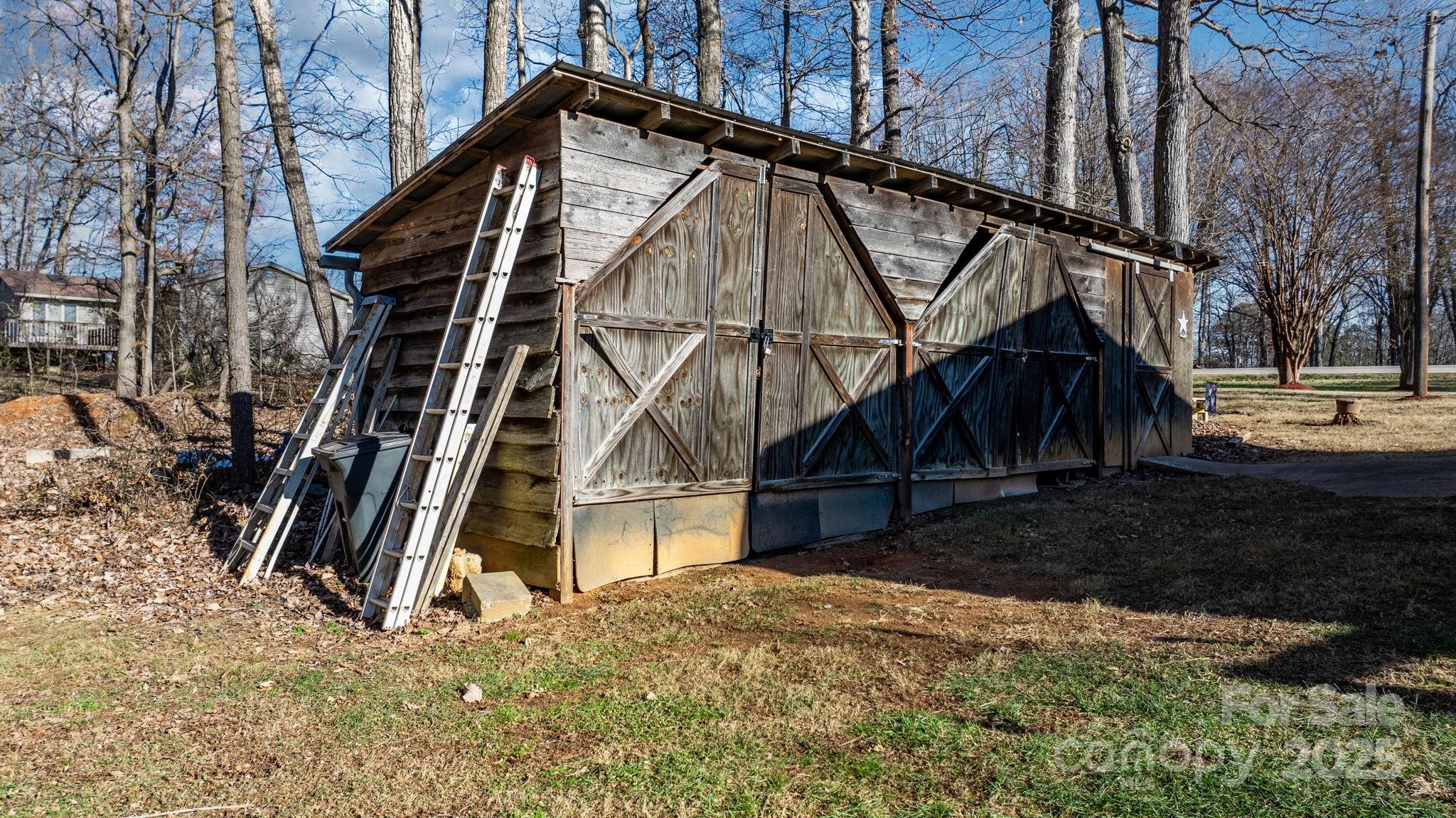 4296 Siloam Road Dobson, NC 27017 - Photo 10 of 36 Gallery Image 10
