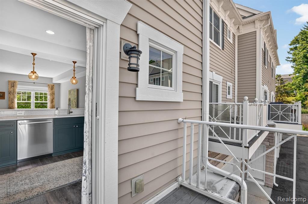 352 West Grand River Road, Unit 3 East Lansing, MI 48823 - Photo 15 of 35