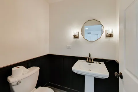 $249,000 | 142 West 156th Place, Harvey, IL 60426