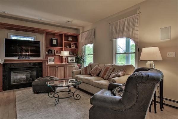 121 Scribner Road Tyngsborough, MA 01879 - Photo 5 of 25 Gallery Image 5