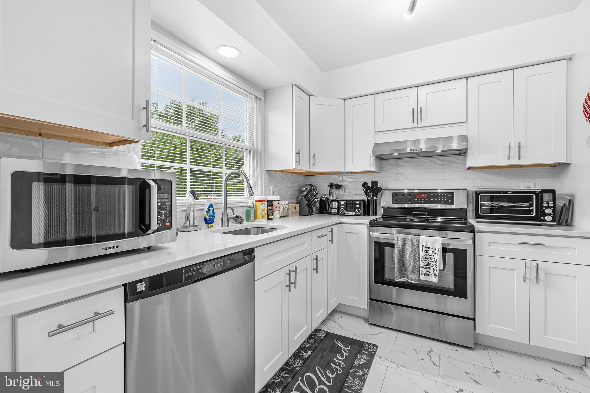 552 Short Curve Road Glen Burnie, MD 21061 - Photo 11 of 31