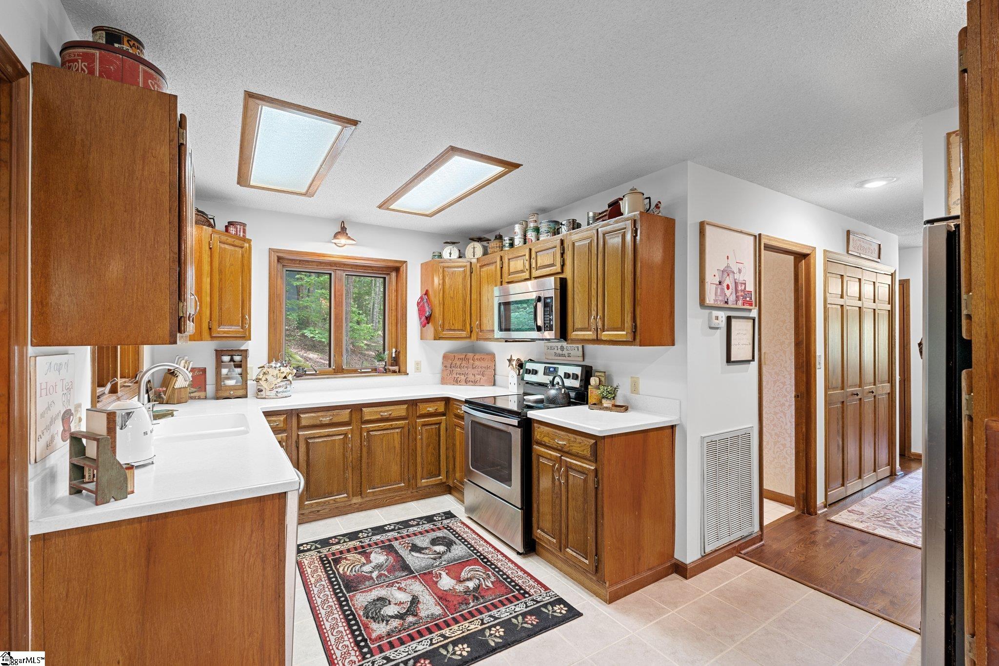 101 Broken Bow Run Pickens, SC 29671 - Photo 11 of 49