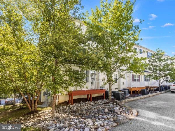 $2,895 | 3526 Carriage Walk Lane, Unit 37D, Laurel, MD 20724