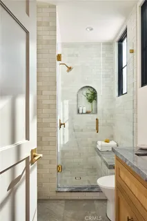 $13,250,000 | 409 Bayview Drive, Manhattan Beach, CA 90266
