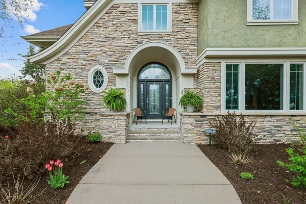 $1,199,000 | 3380 Pioneer Place, Stillwater, MN 55082