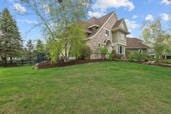 $1,199,000 | 3380 Pioneer Place, Stillwater, MN 55082