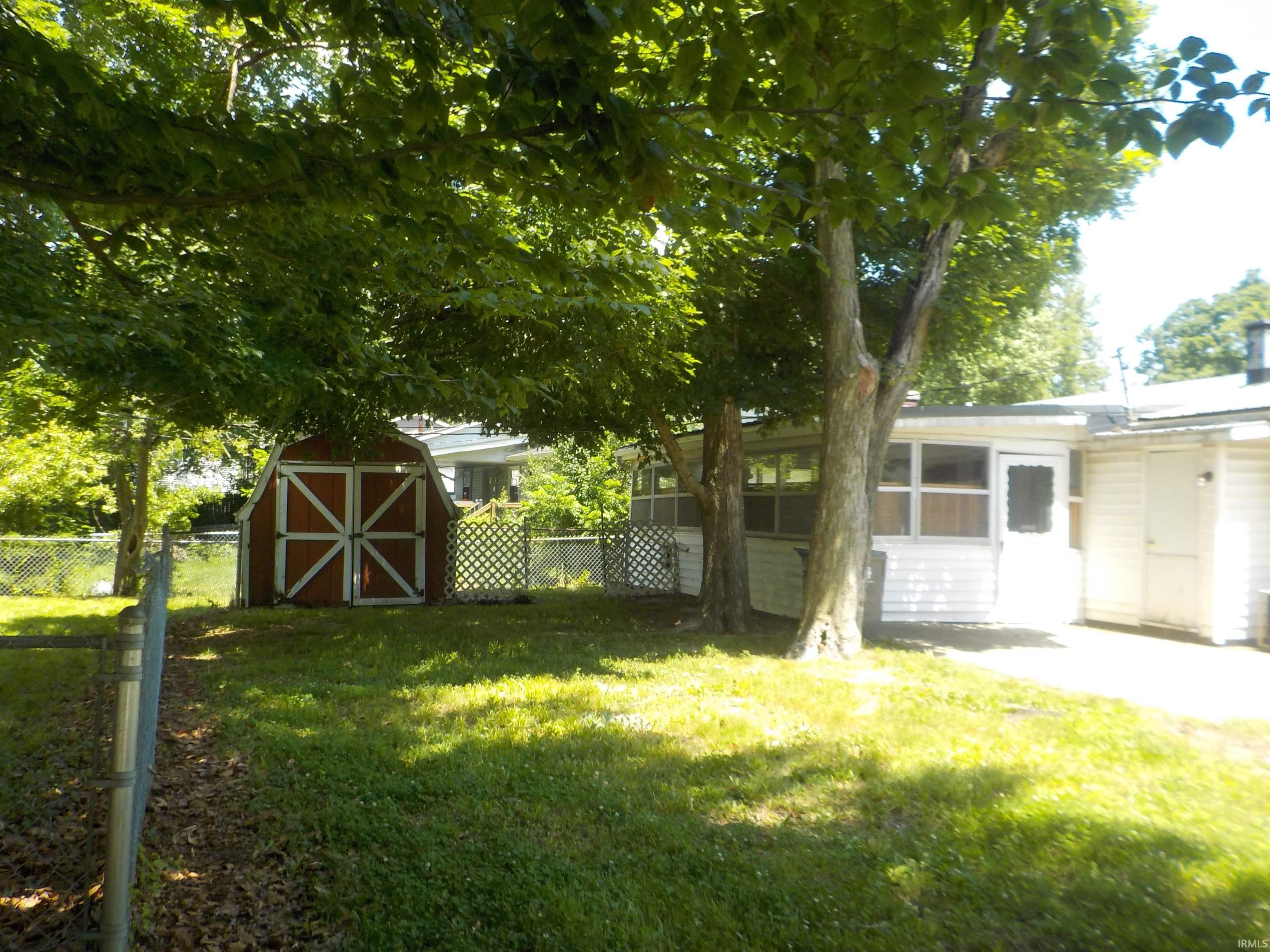 101 East Ridgeview Drive Bloomington, IN 47401 - Photo 12 of 49
