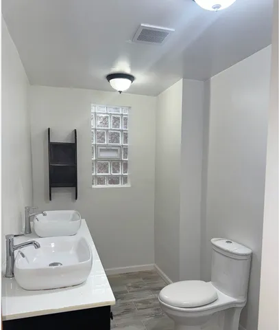 $3,400 | 1814 West Pershing Road, Chicago, IL 60609