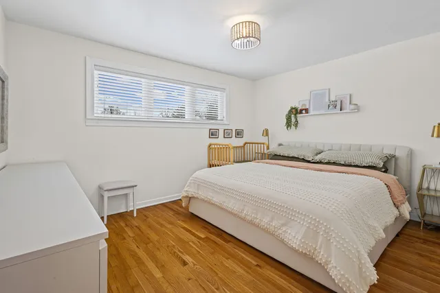 $3,100 | 42 West Taylor Road, Lombard, IL 60148