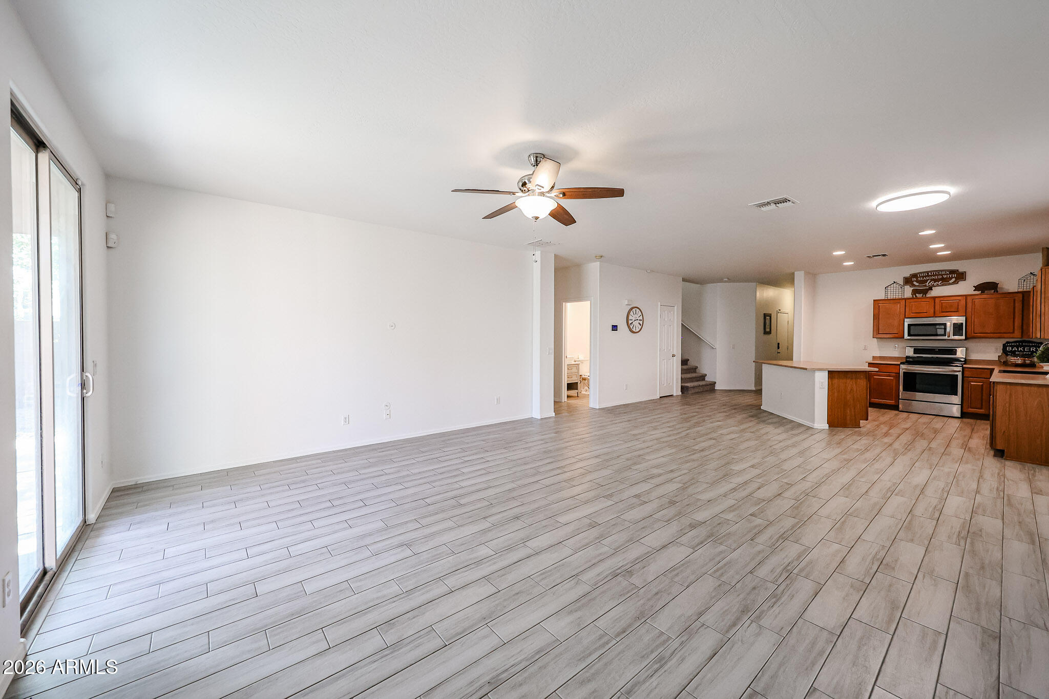 3227 West Apollo Road Phoenix, AZ 85041 - Photo 15 of 54 Gallery Image 15