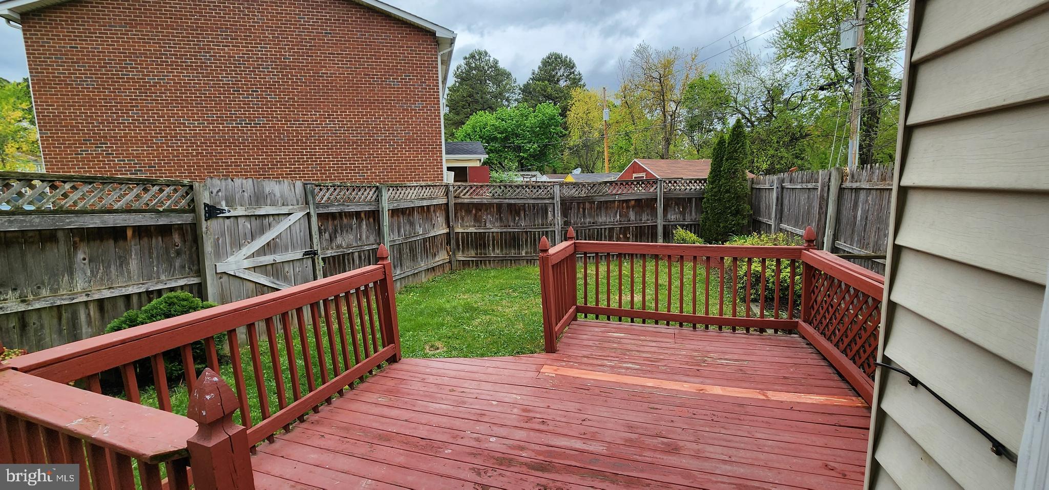 Deck.