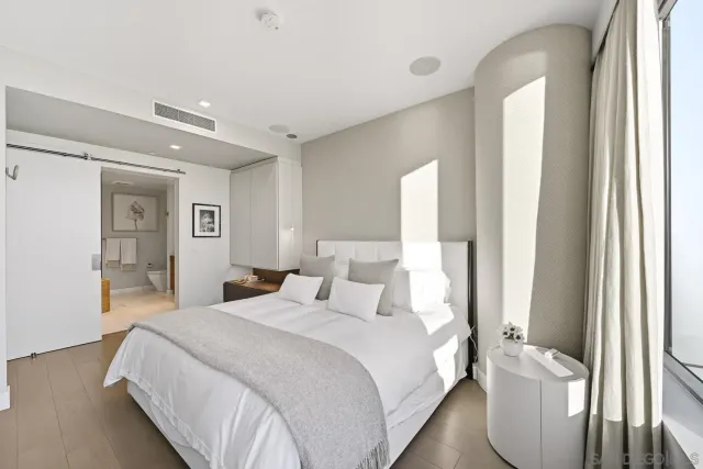 $8,000 | 888 West E Street, Unit 1503, San Diego, CA 92101