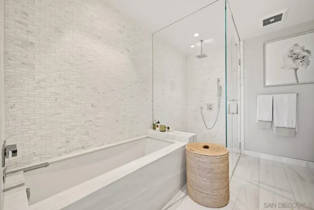 $8,000 | 888 West E Street, Unit 1503, San Diego, CA 92101