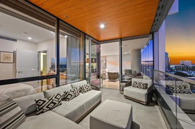 $8,000 | 888 West E Street, Unit 1503, San Diego, CA 92101