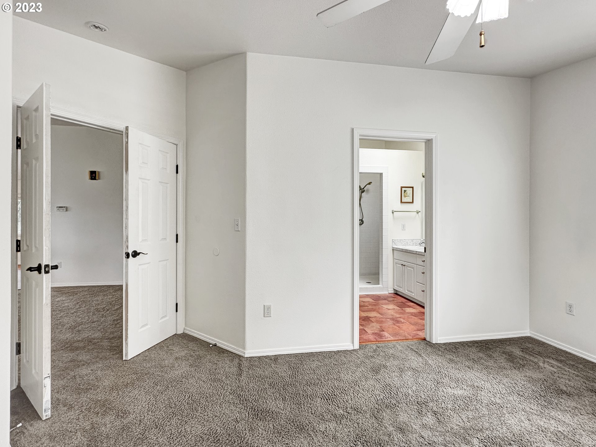 353 Dupont Road Kalama, WA 98625 - Photo 23 of 48 Primary Bedroom