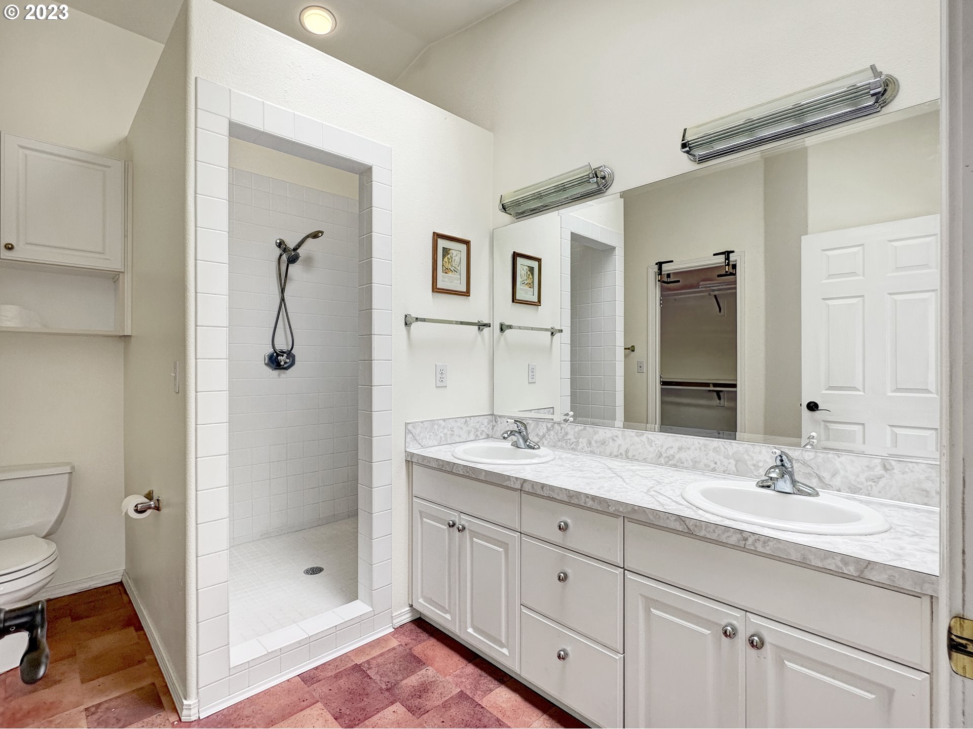 353 Dupont Road Kalama, WA 98625 - Photo 24 of 48 Bathroom, Attached