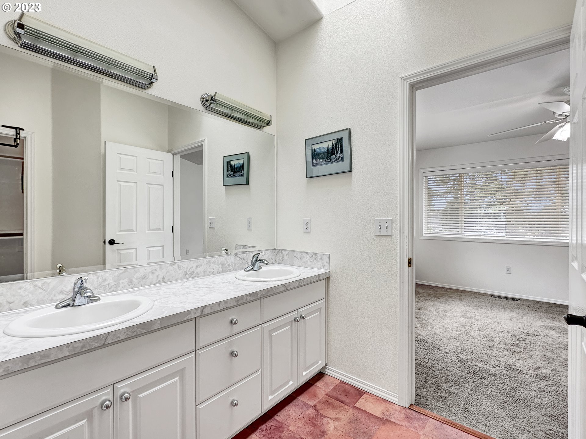 353 Dupont Road Kalama, WA 98625 - Photo 25 of 48 Bathroom, Attached