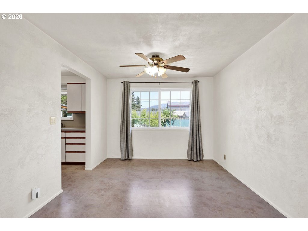 1570 Hayden Bridge Road Springfield, OR 97477 - Photo 12 of 44 Gallery Image 12