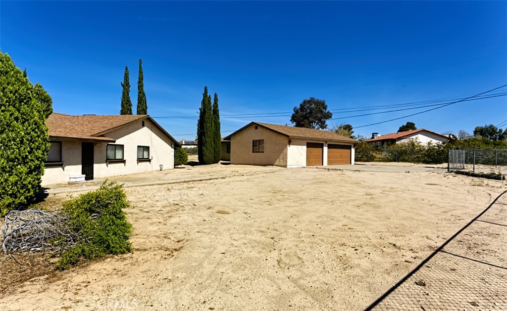 15490 Mondamon Road Apple Valley, CA 92307 - Photo 17 of 45