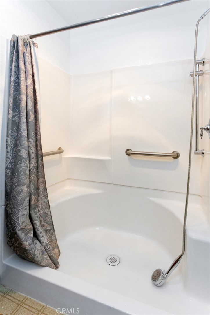 15490 Mondamon Road Apple Valley, CA 92307 - Photo 27 of 45