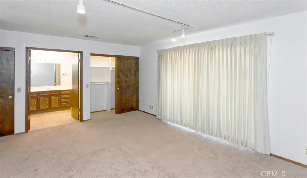 15490 Mondamon Road Apple Valley, CA 92307 - Photo 35 of 45