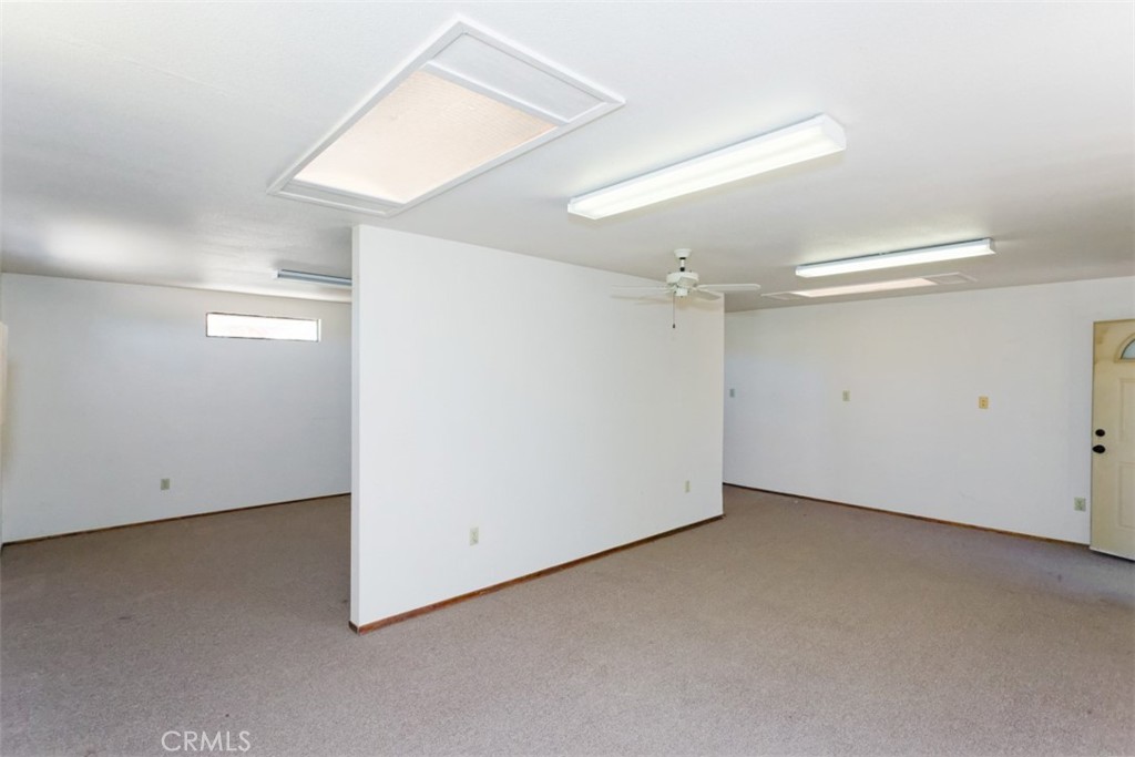 15490 Mondamon Road Apple Valley, CA 92307 - Photo 43 of 45