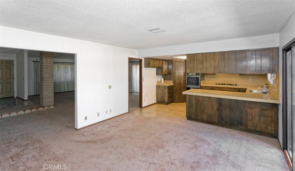 15490 Mondamon Road Apple Valley, CA 92307 - Photo 6 of 45