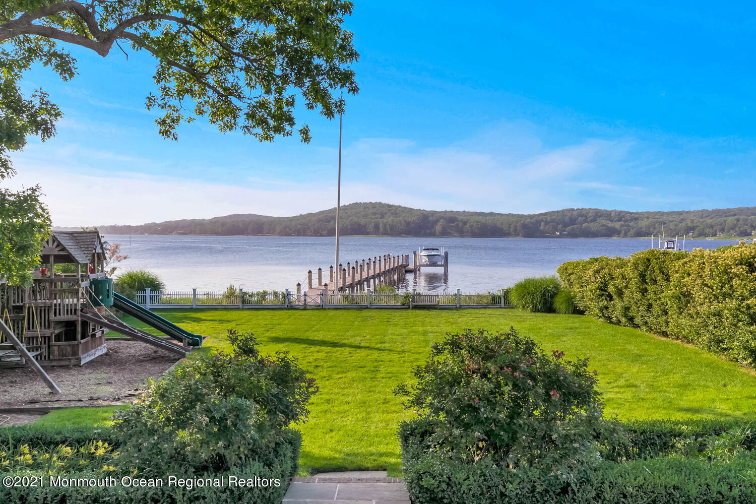 18 Wilson Circle Rumson, NJ 07760 - Photo 3 of 34 4M3A9475-041-019-1500x1000