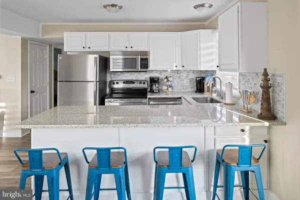 $329,900 | 170 Captains Quarters Road, Unit 201, Ocean City, MD 21842