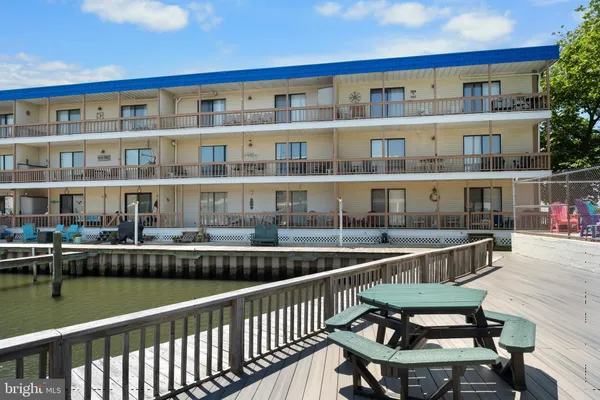 $329,900 | 170 Captains Quarters Road, Unit 201, Ocean City, MD 21842