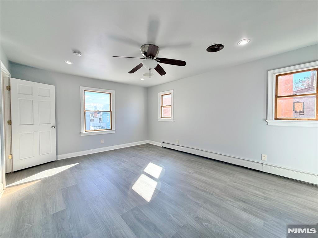 227 Washington Avenue Hackensack, NJ 07601 - Photo 18 of 33