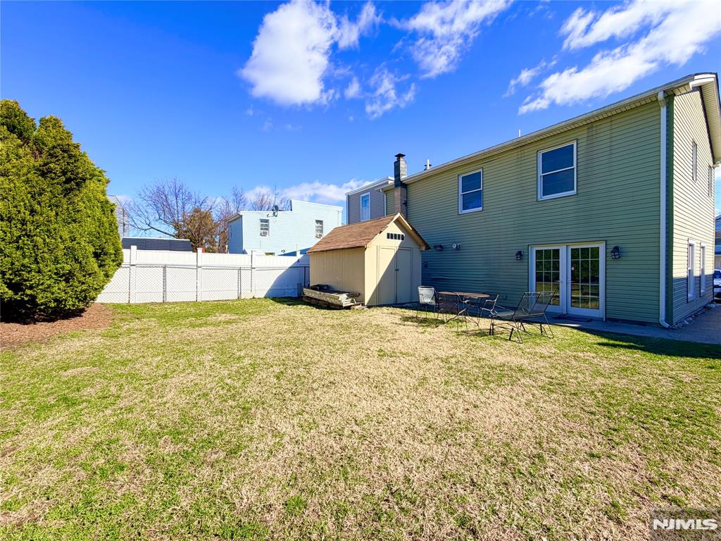 227 Washington Avenue Hackensack, NJ 07601 - Photo 32 of 33