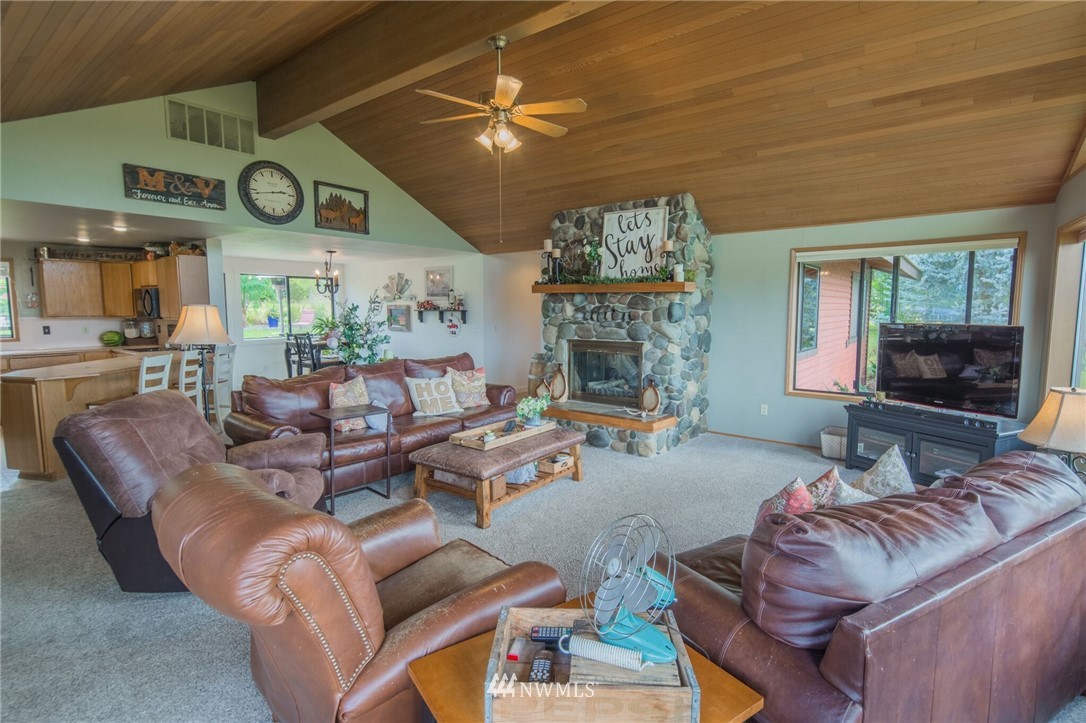 4780 Upper Peoh Point Road Cle Elum, WA 98922 - Photo 13 of 25 Gallery Image 13