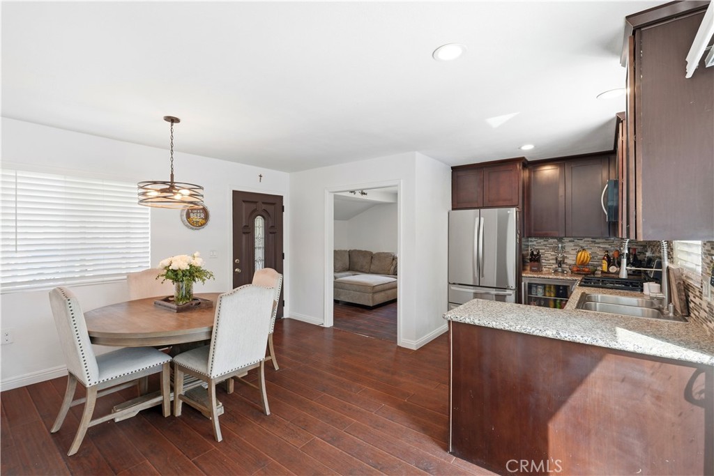 16436 Virginia Paramount, CA 90723 - Photo 11 of 26