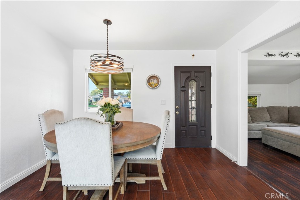 16436 Virginia Paramount, CA 90723 - Photo 7 of 26