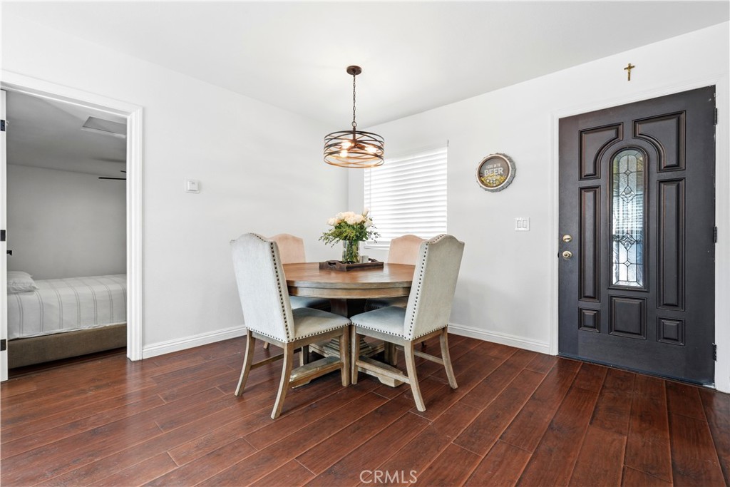 16436 Virginia Paramount, CA 90723 - Photo 8 of 26