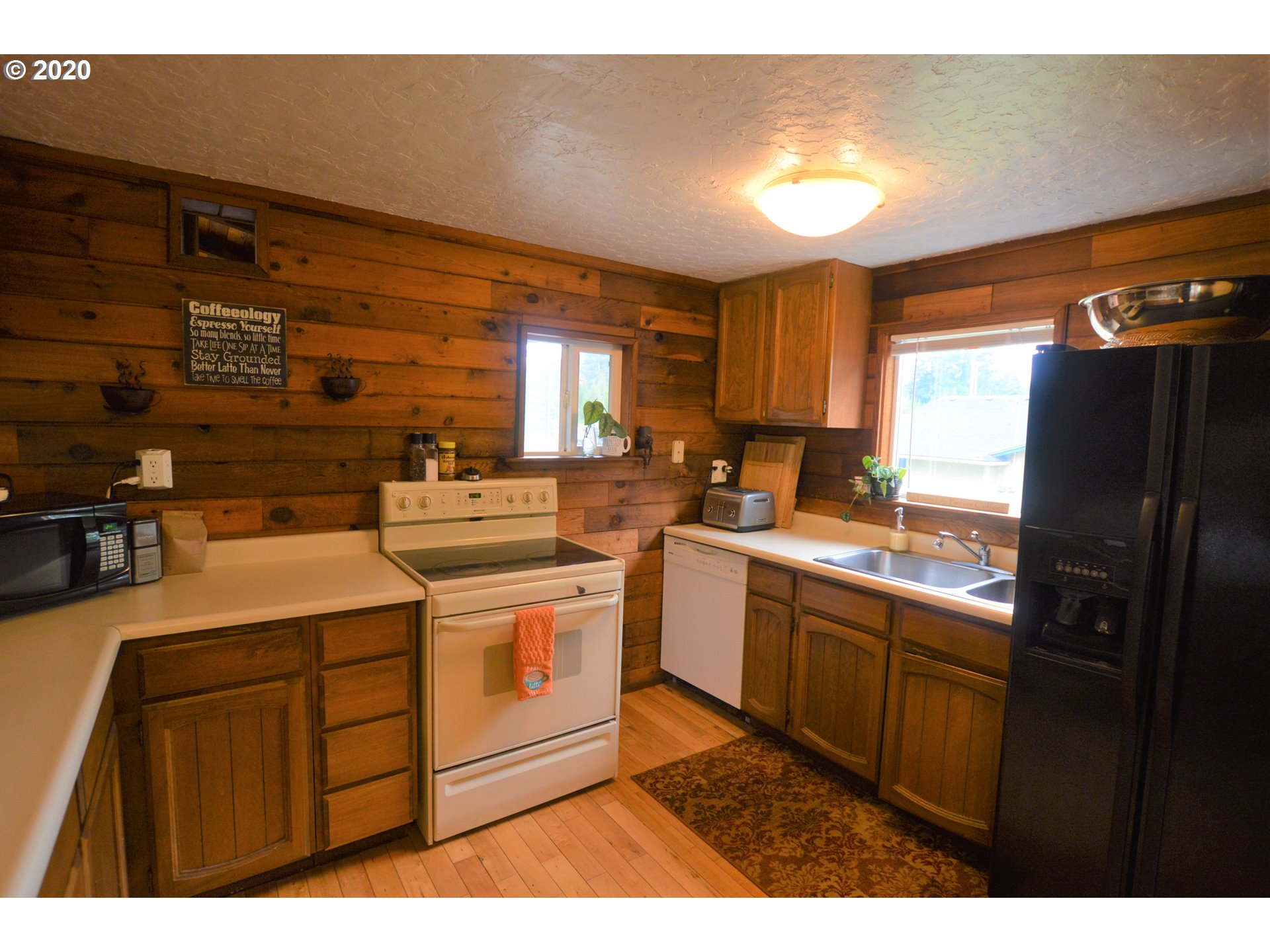 93104 Labeck Road Astoria, OR 97103 - Photo 13 of 32 Gallery Image 13