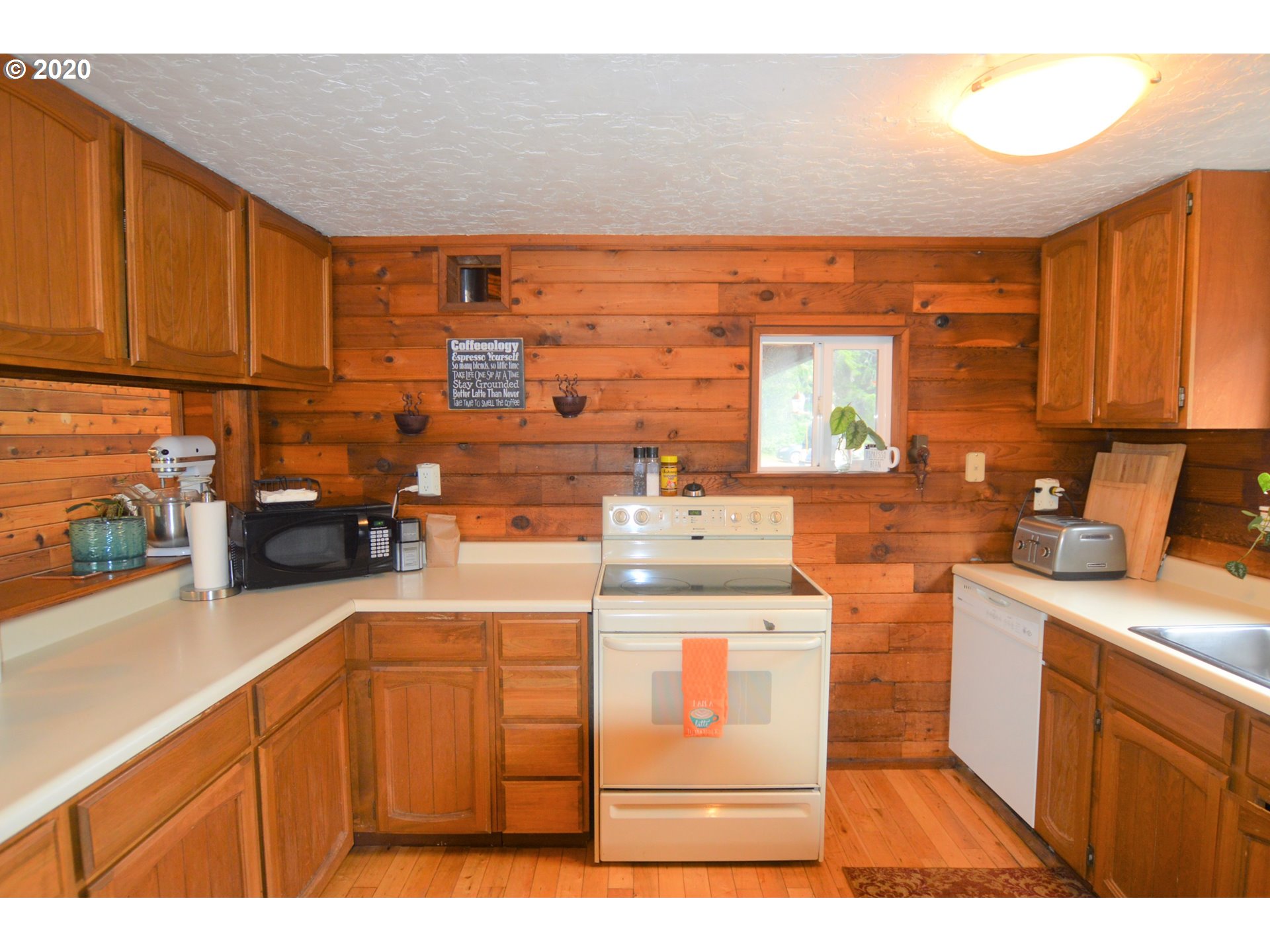 93104 Labeck Road Astoria, OR 97103 - Photo 15 of 32 Gallery Image 15