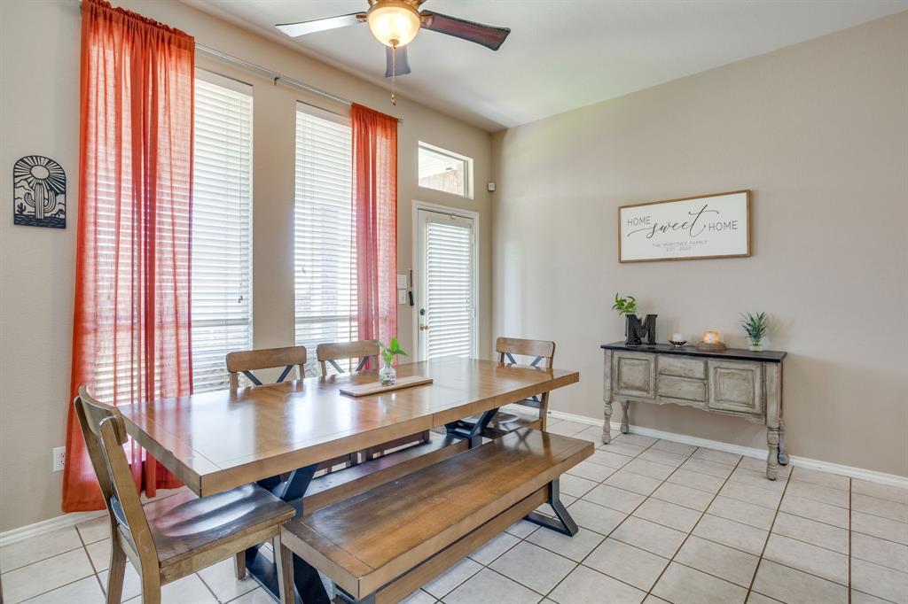 779 Little Ridge Court Burleson, TX 76028 - Photo 17 of 40