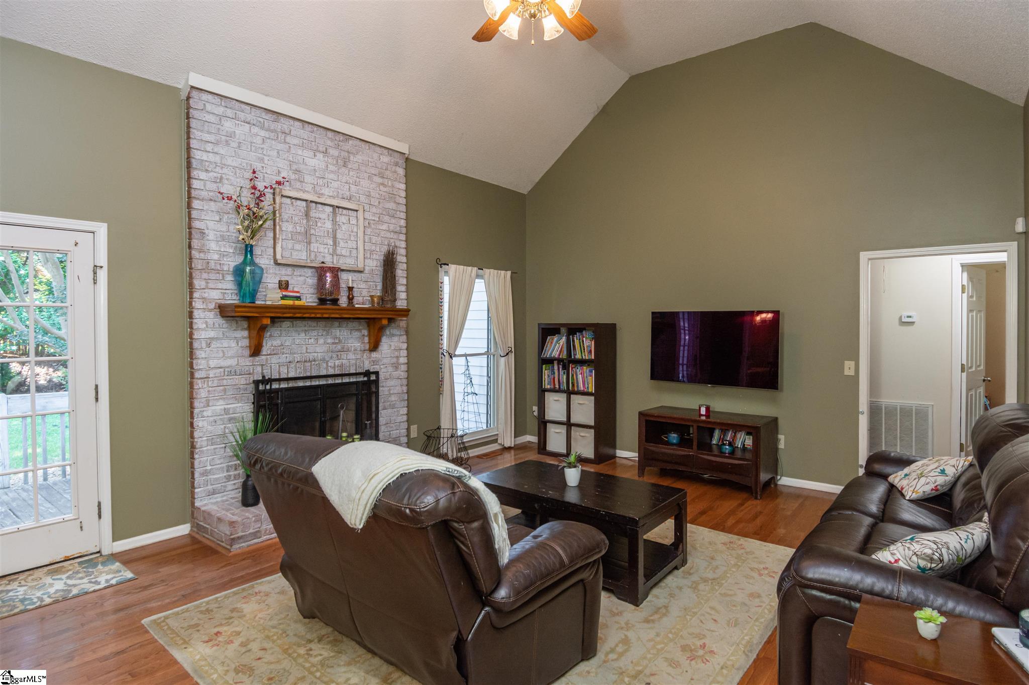 225 Hardwood Road Greenville, SC 29607 - Photo 10 of 16 Gallery Image 10