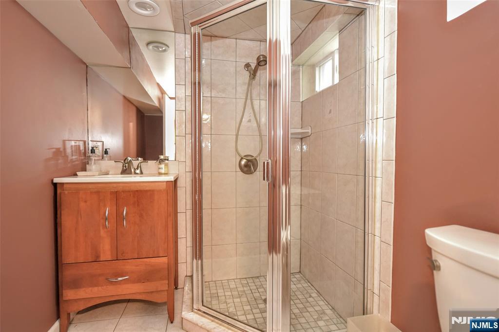354 Demarest Avenue Oradell, NJ 07649 - Photo 27 of 33