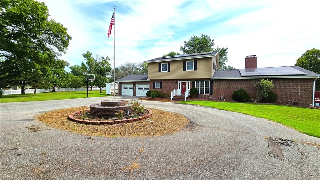 225 West 15th Street Fort Scott, KS 66701 - Photo 1 of 79