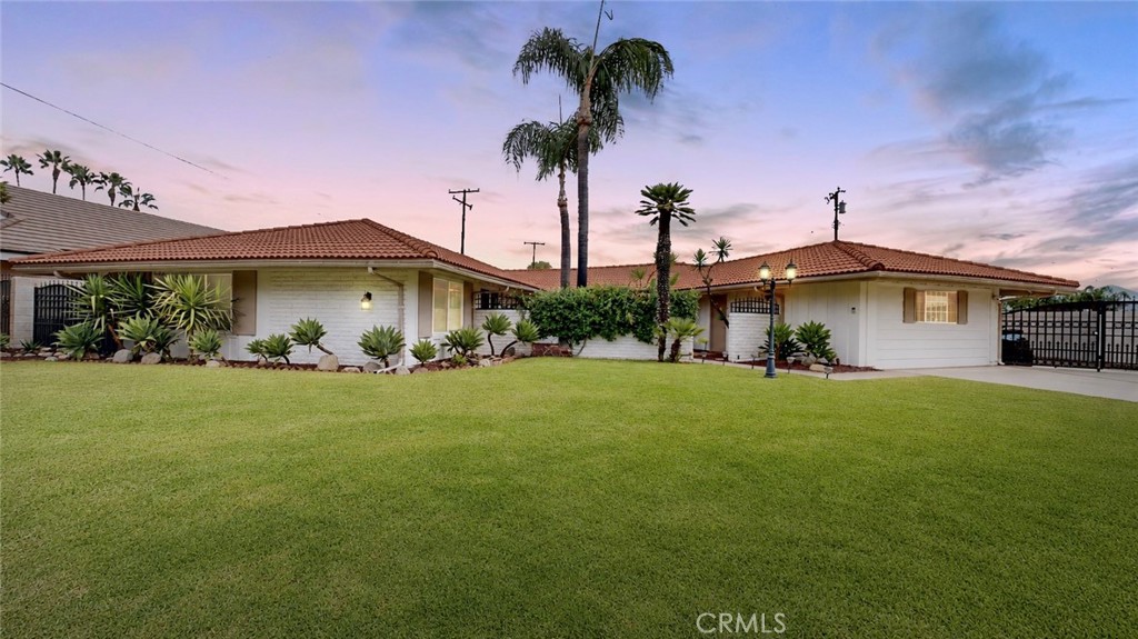 6031 Riverside Avenue Rialto, CA 92377 - Photo 2 of 38