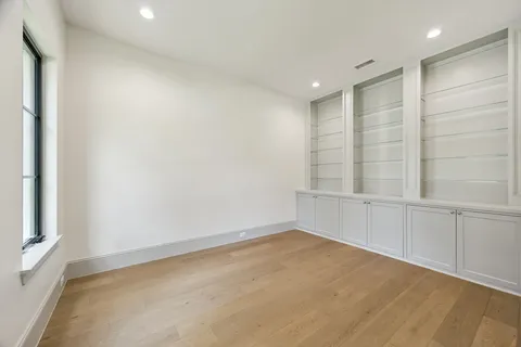 $2,895,000 | 8802 Lanell Lane, Houston, TX 77055