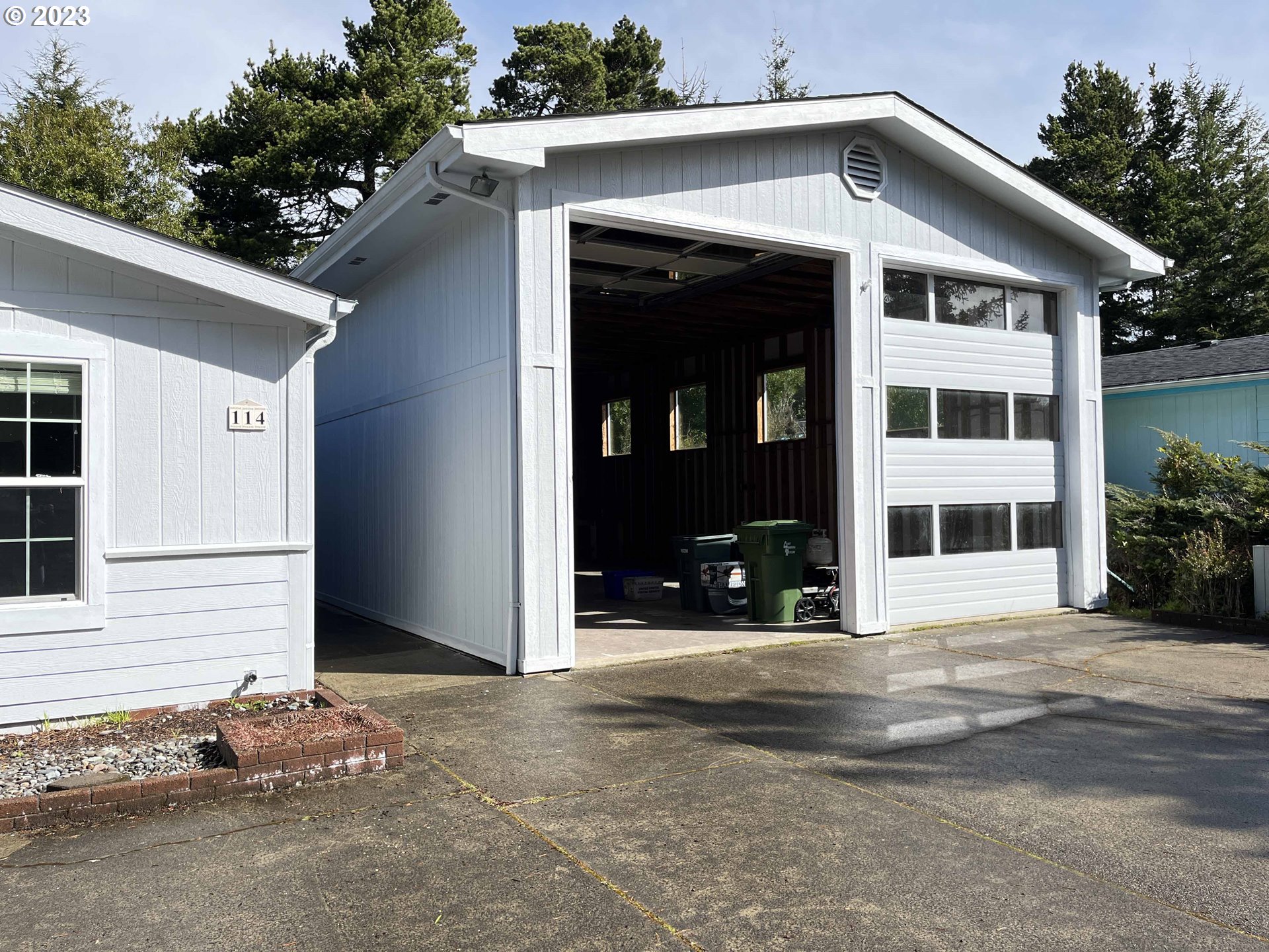 114 Pine Tree Loop Florence, OR 97439 - Photo 2 of 32 Gallery Image 2
