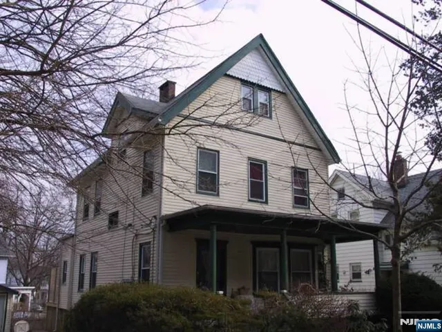 $3,000 | 177 Ashland Avenue, Unit 2, Bloomfield, NJ 07003