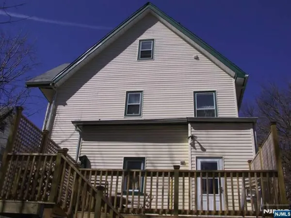 $2,750 | 177 Ashland Avenue, Unit 2, Bloomfield, NJ 07003