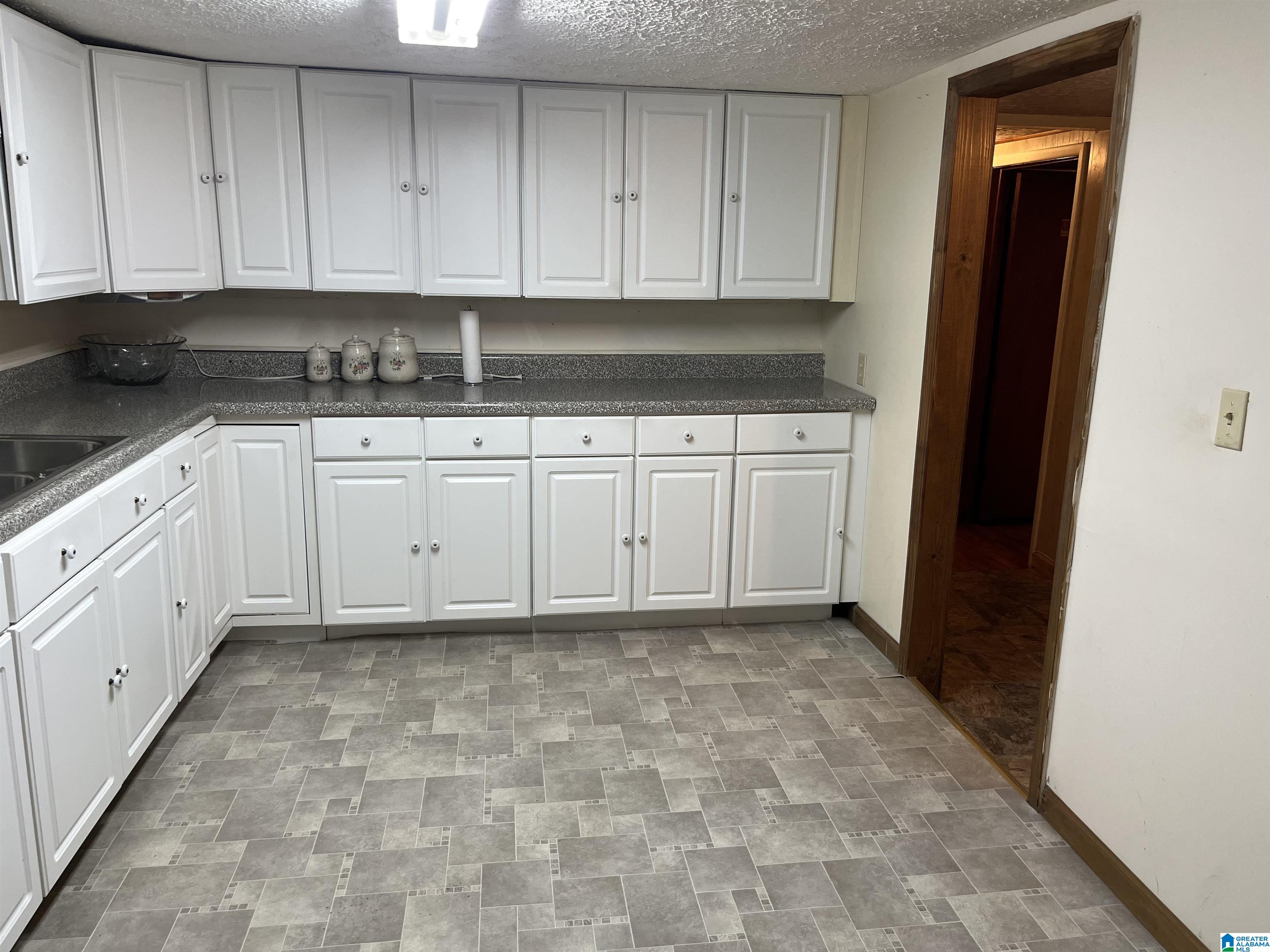 267 Turner Road Munford, AL 36268 - Photo 4 of 37