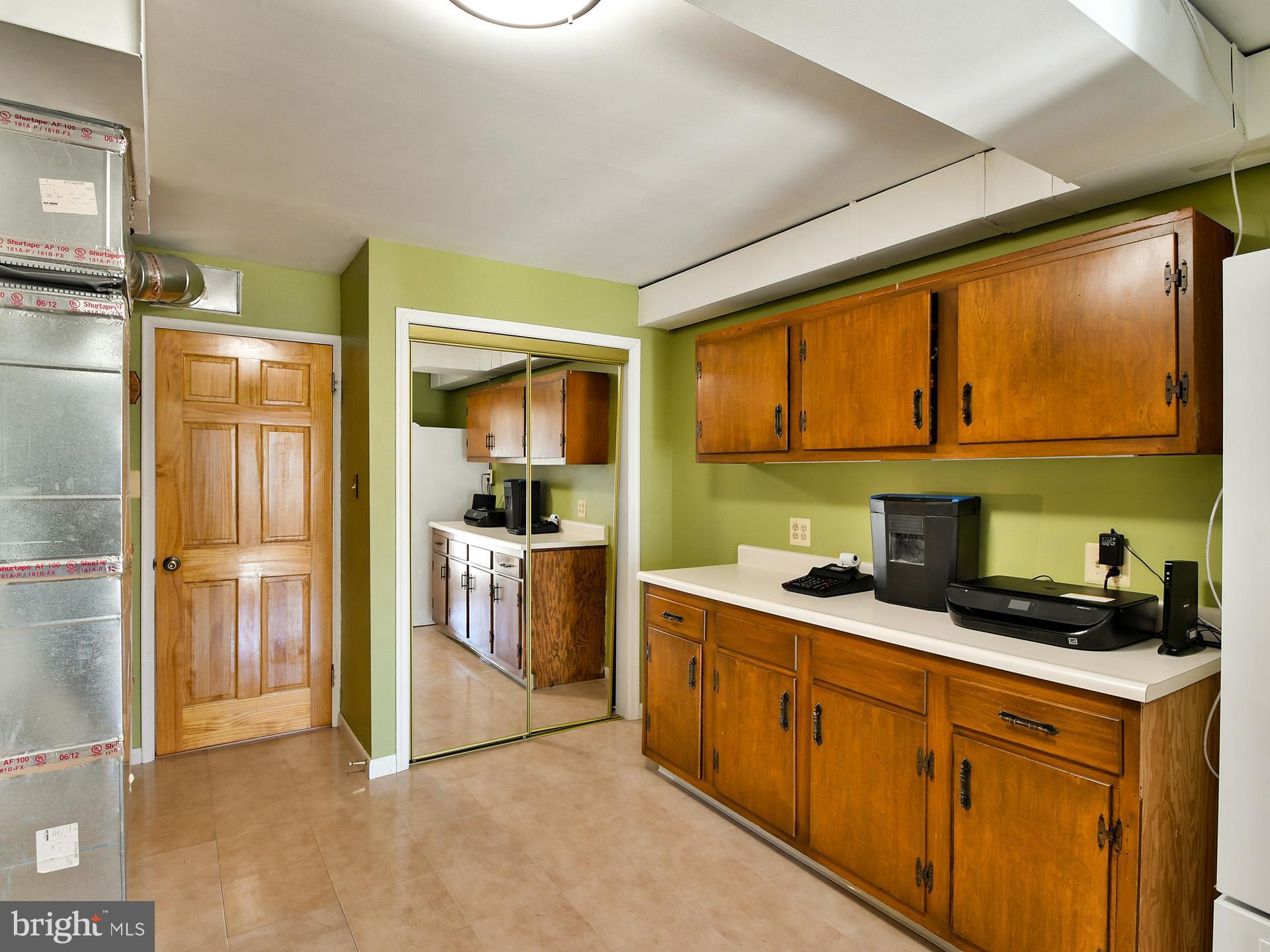 6621 Hunter Road Elkridge, MD 21075 - Photo 34 of 46 Gallery Image 34